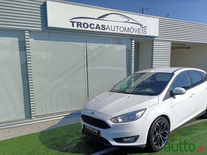 2016' Ford Focus photo #2