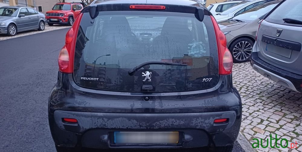 2010' Peugeot 107 1.0 Black&Silver photo #4