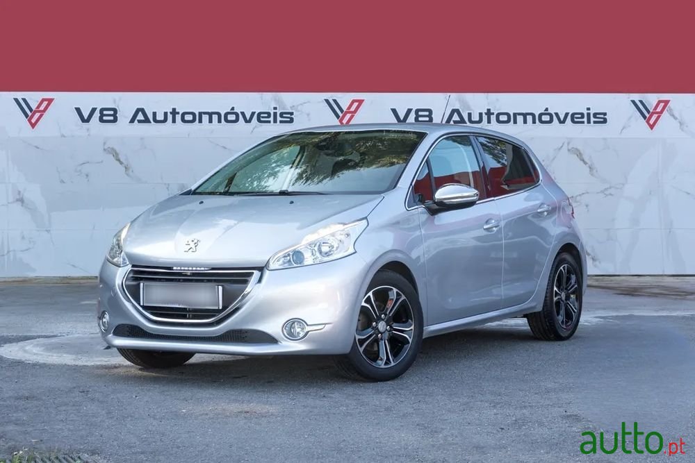 2015' Peugeot 208 photo #1