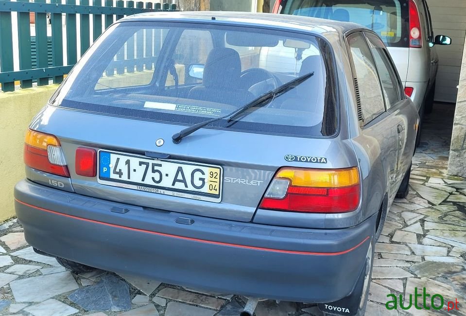 1992' Toyota Starlet photo #2