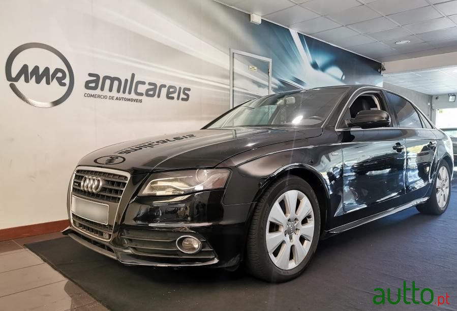 2011' Audi A4 2.0 Tdi Quattro Sport photo #1