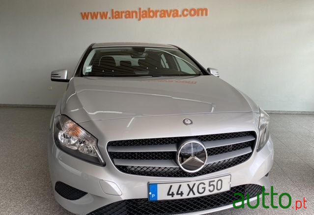 2015' Mercedes-Benz A-180 photo #1