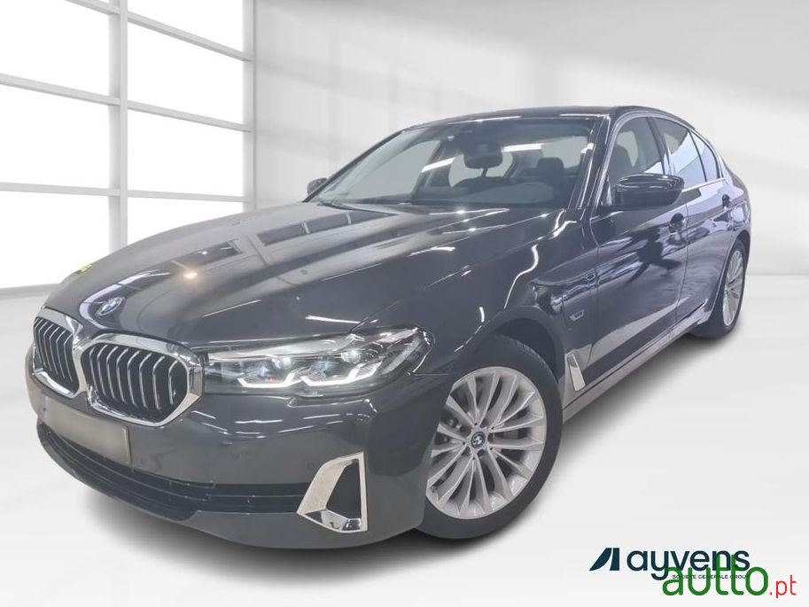2023' BMW Série 5 E Line Luxury photo #1
