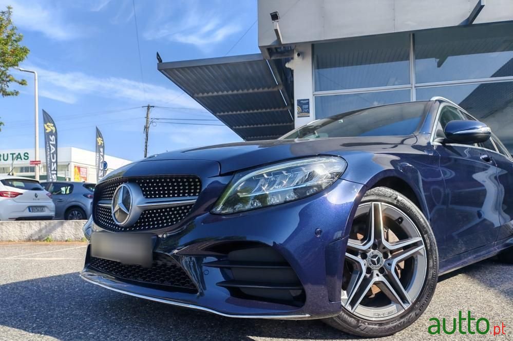 2021' Mercedes-Benz Classe C D Amg Line photo #3