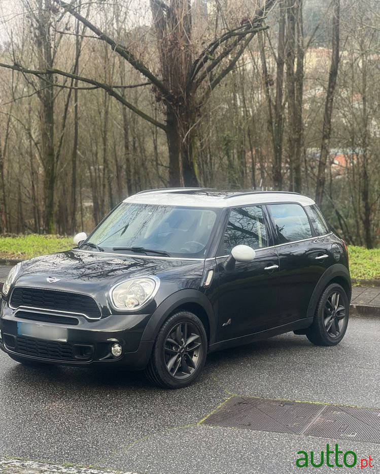 2011' MINI Countryman Cooper S All4 photo #5