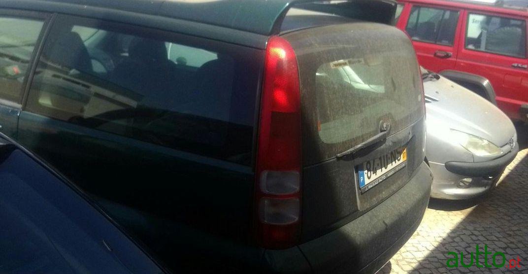 1999' Honda HR-V 4X4 photo #2