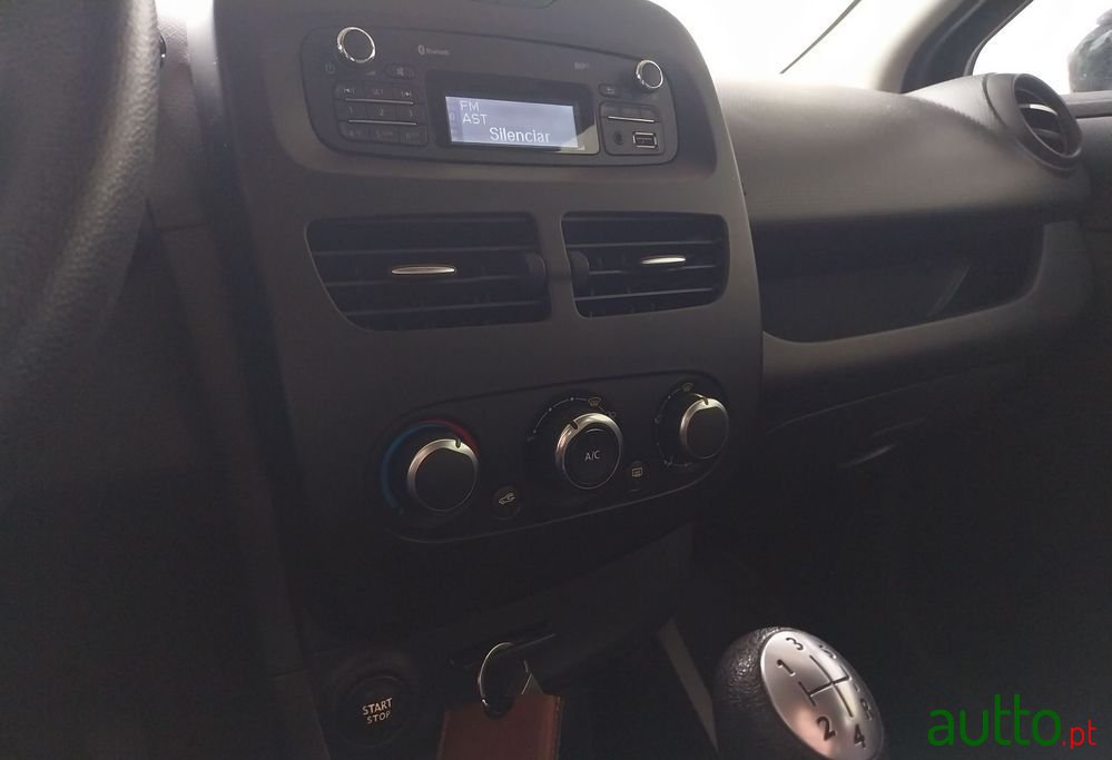 2016' Renault Clio photo #6