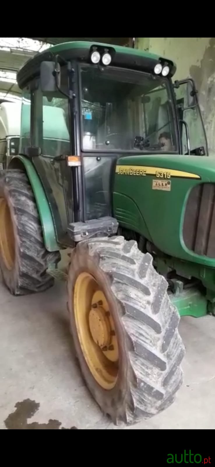 2002' John Deere photo #5