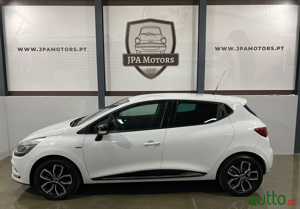 2017' Renault Clio photo #6