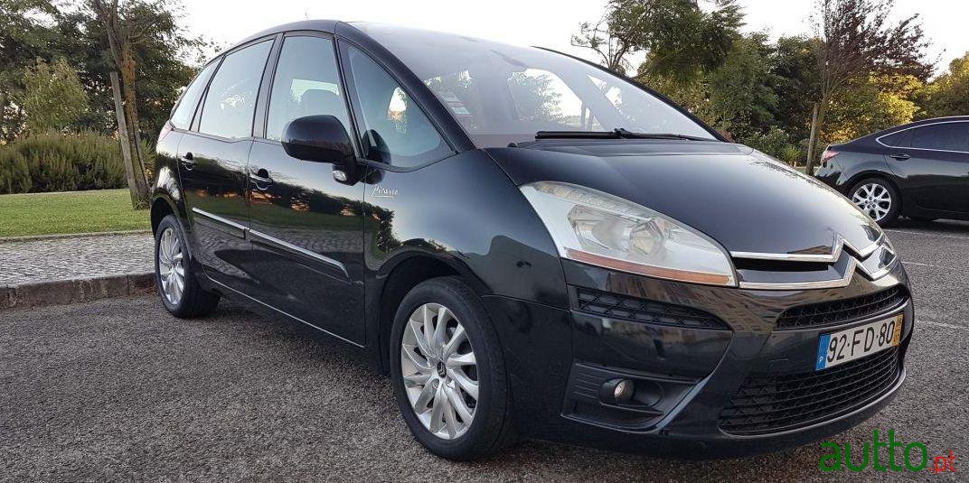 2008' Citroen C4 Picasso photo #1