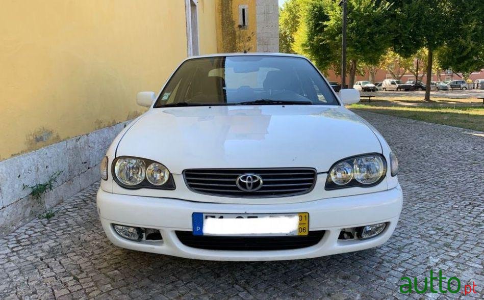 2001' Toyota Corolla photo #3