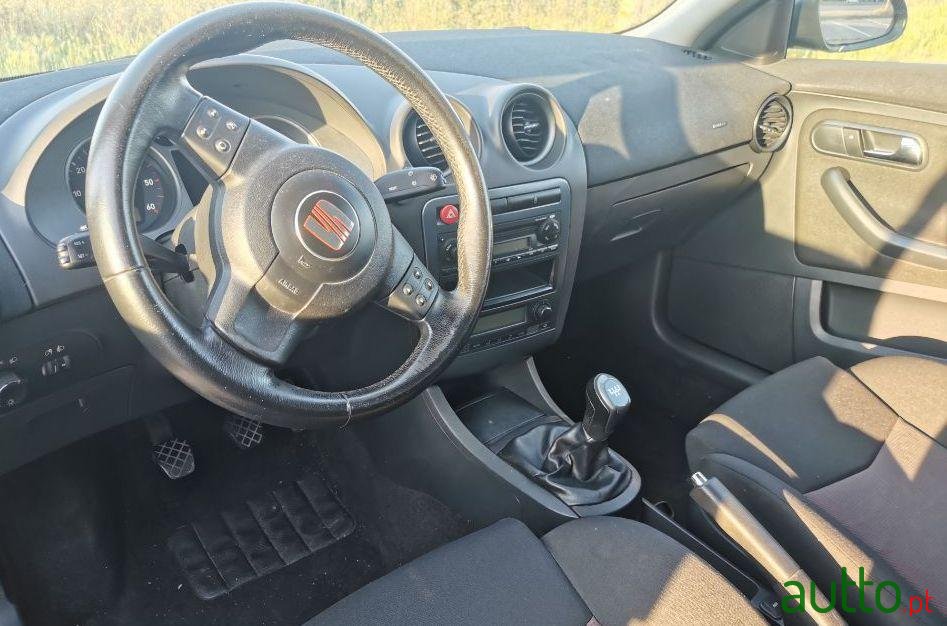 2007' SEAT Ibiza photo #4
