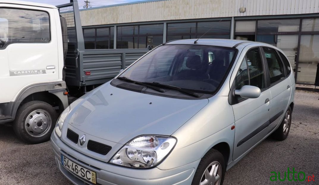 2001' Renault Scenic photo #4