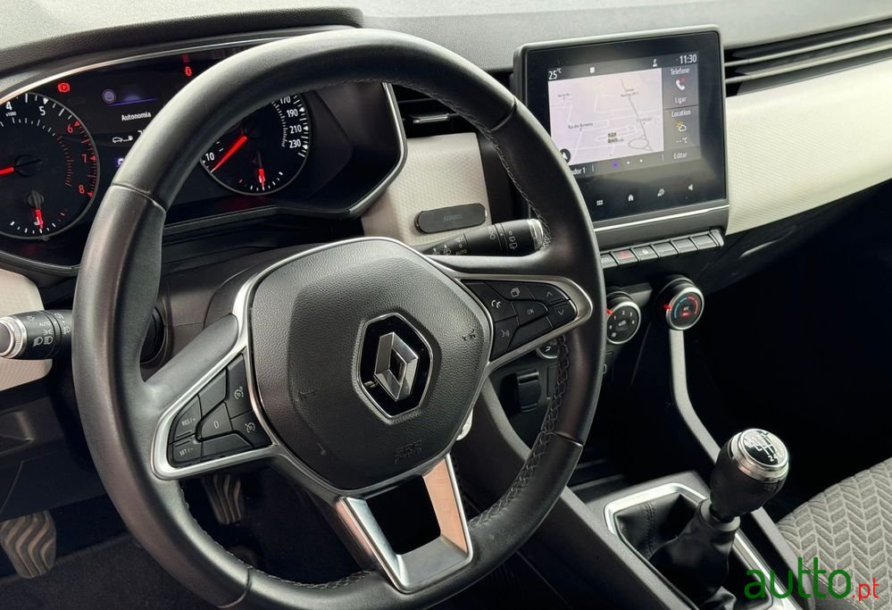 2021' Renault Clio photo #5