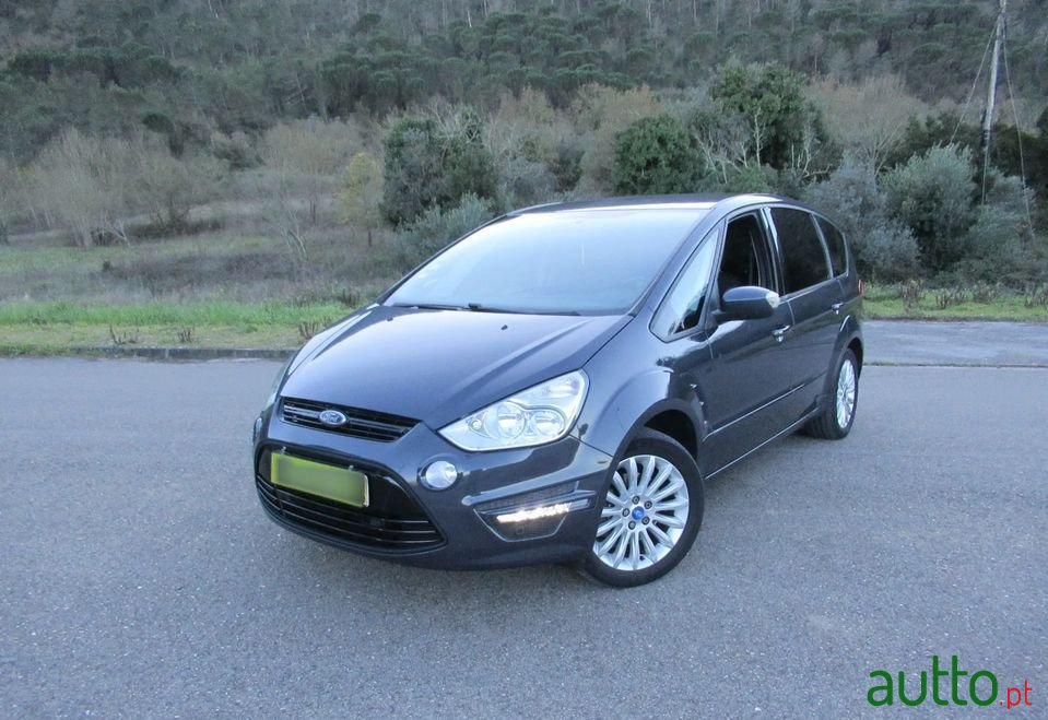 2014' Ford S-Max photo #1
