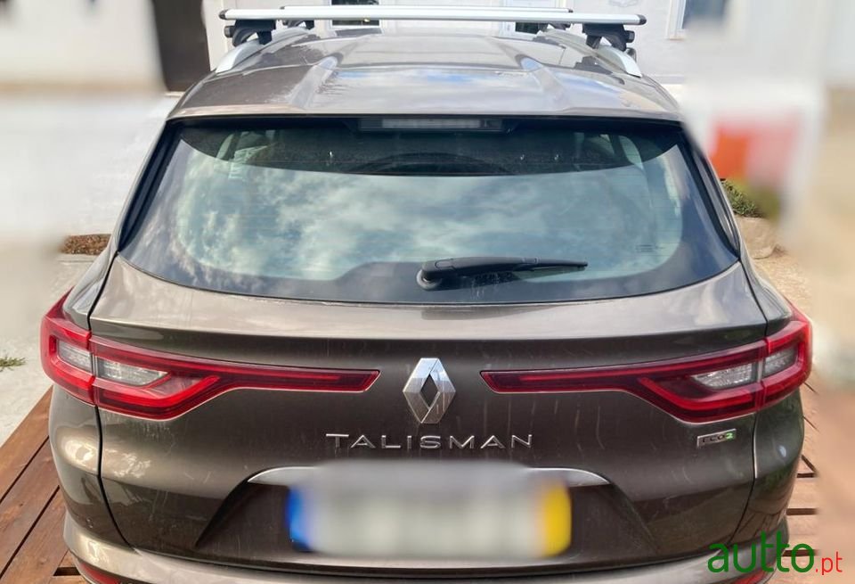 2016' Renault Talisman Sport Tourer photo #3