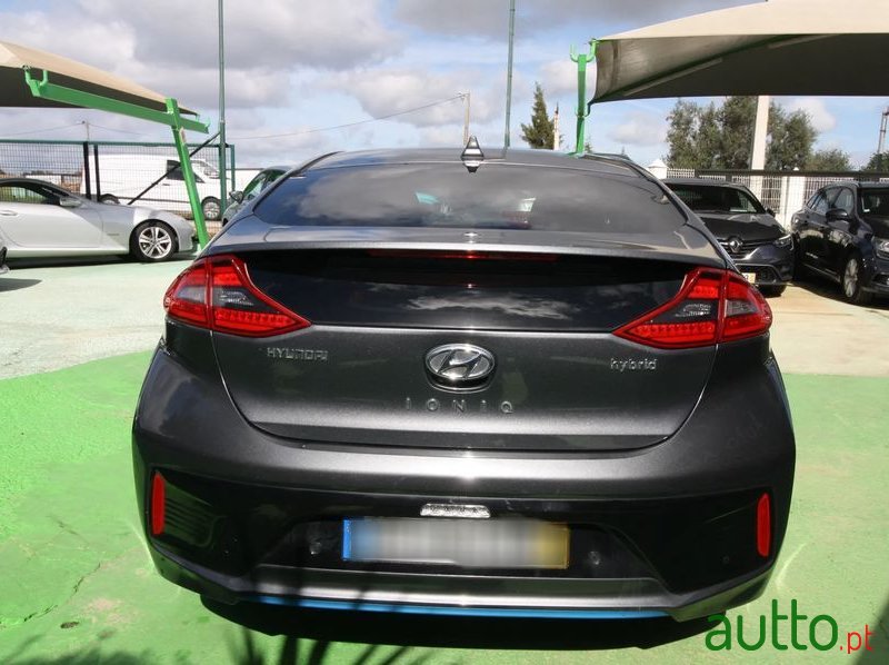 2019' Hyundai Ioniq photo #6