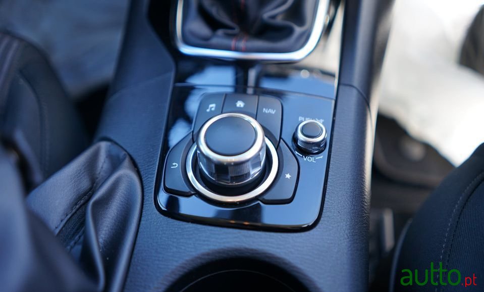 2016' Mazda 3 photo #6