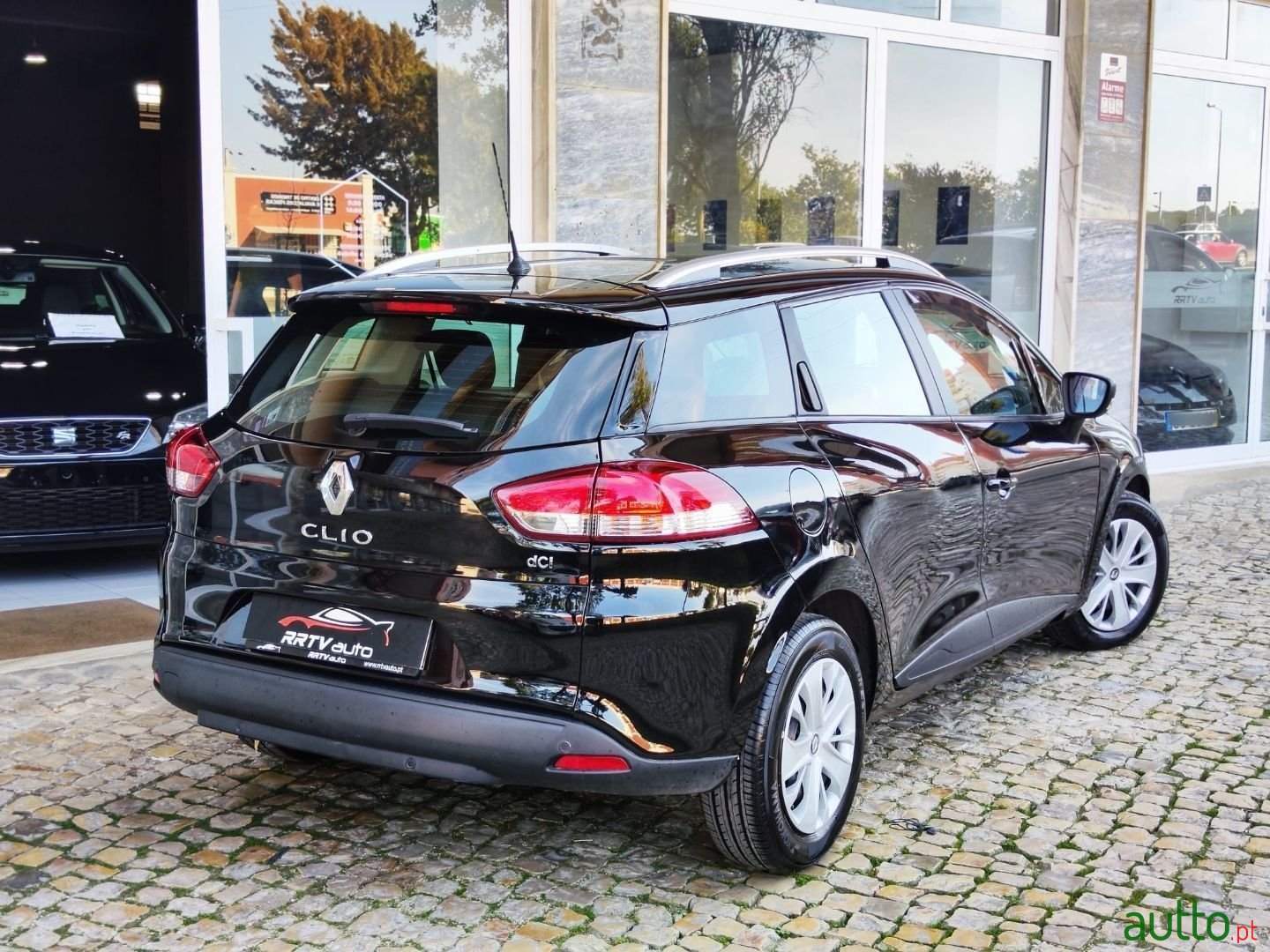 2013' Renault Clio Sport Tourer photo #3