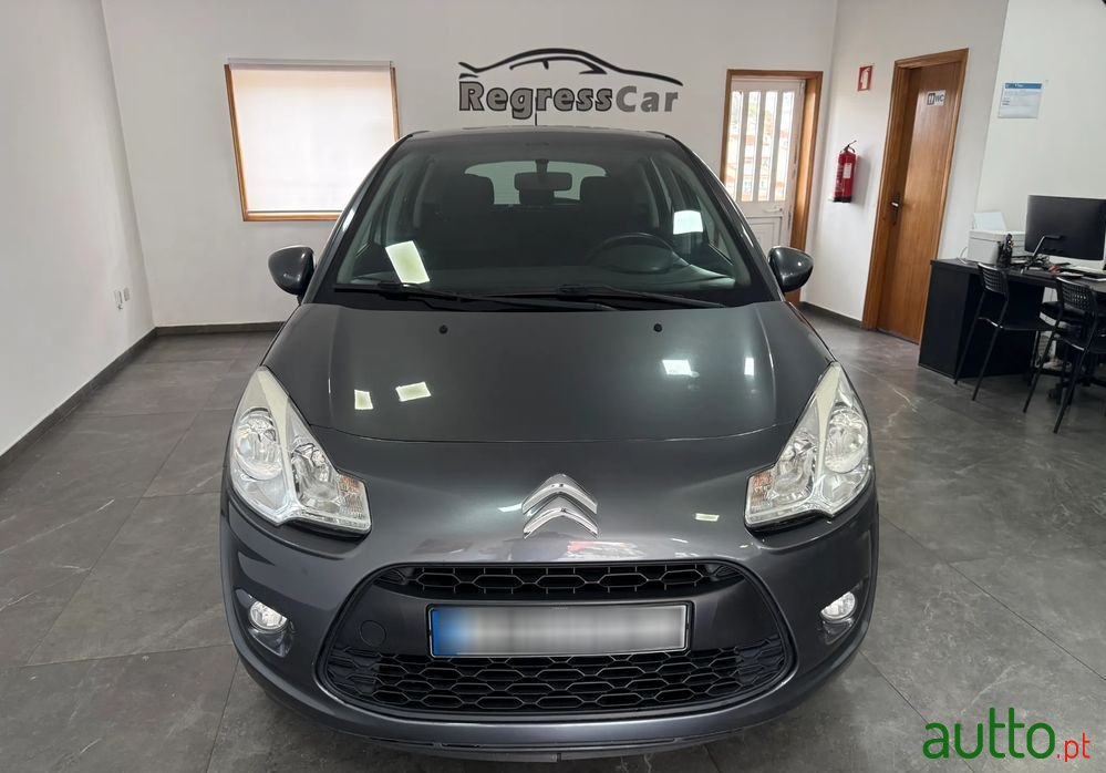 2010' Citroen C3 photo #2