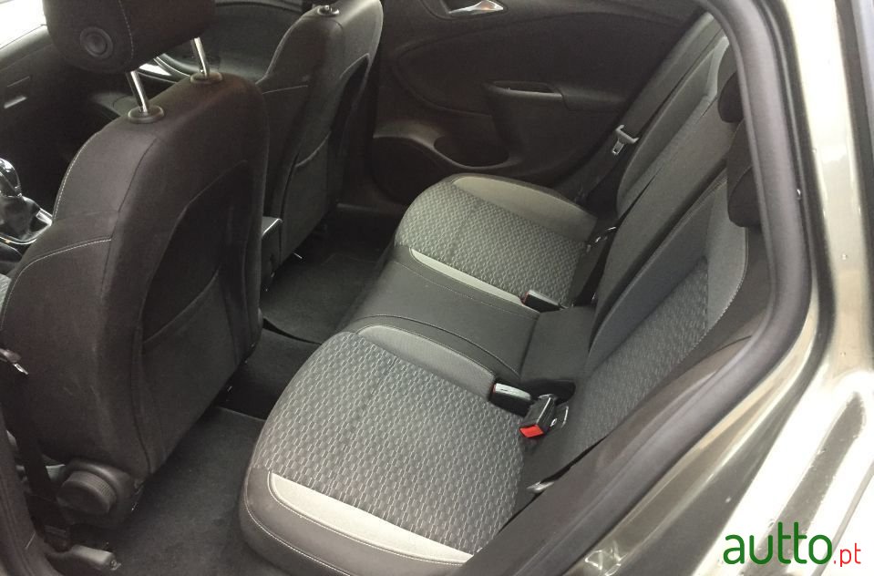 2021' Opel Astra Sports Tourer photo #6