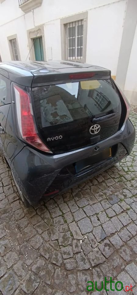 2018' Toyota Aygo 1.0 photo #2