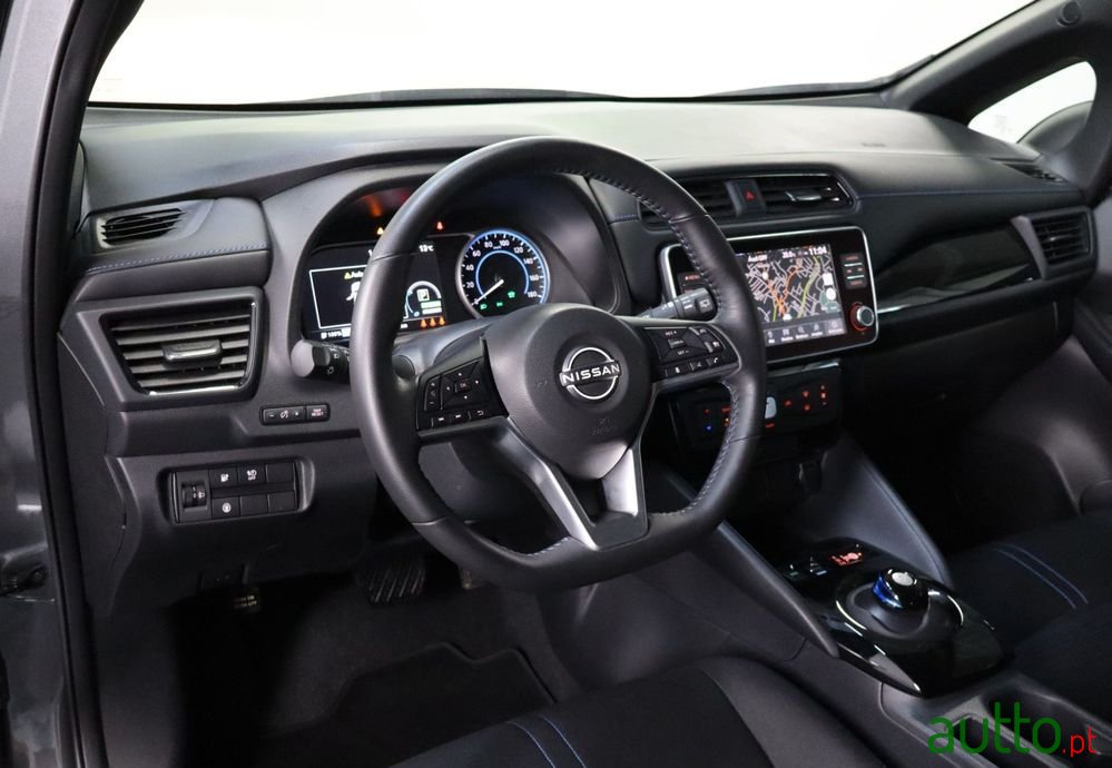 2024' Nissan Leaf N-Connecta photo #5