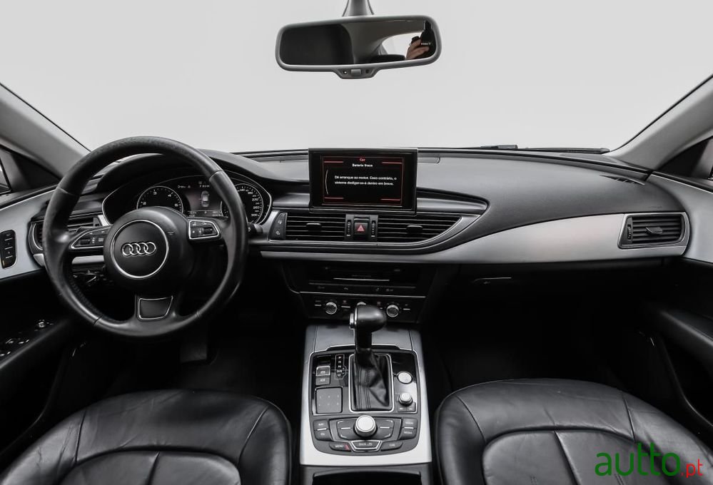 2011' Audi A7 Sportback photo #6