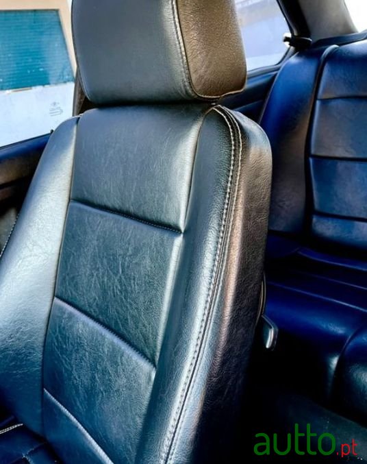 1993' BMW 318 photo #4