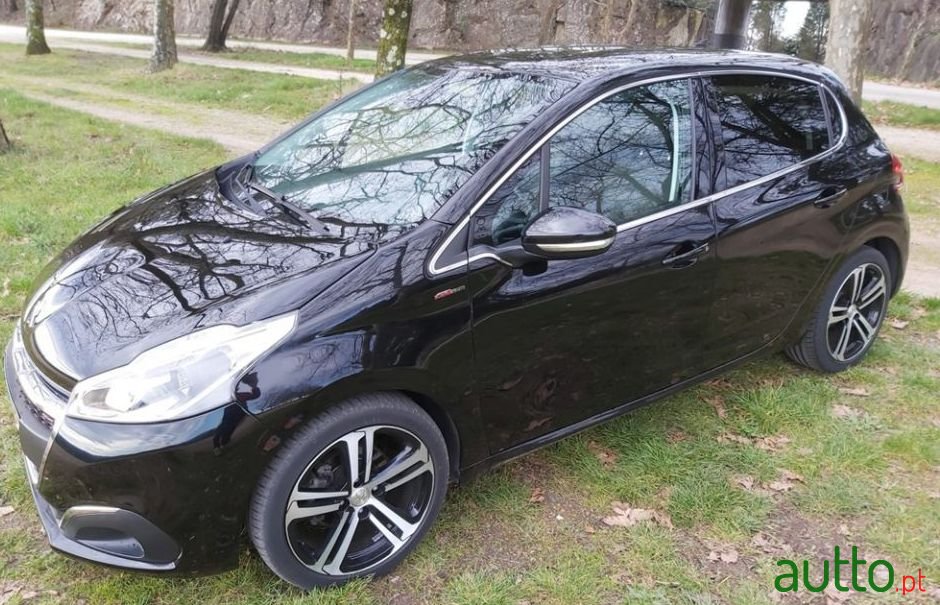 2016' Peugeot 208 Gtline photo #4