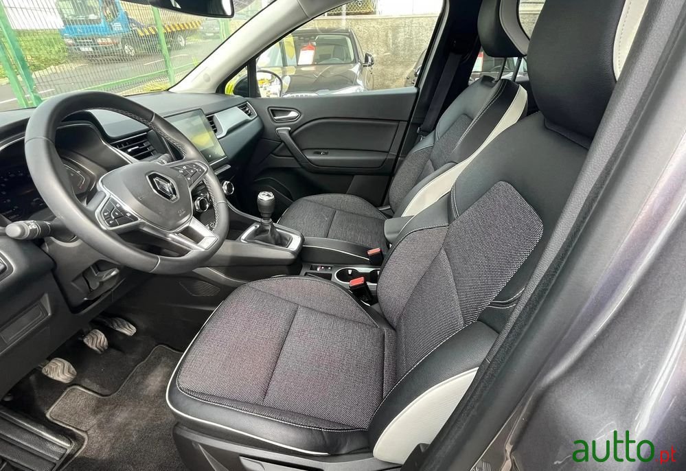 2022' Renault Captur 1.0 Tce Intens photo #5