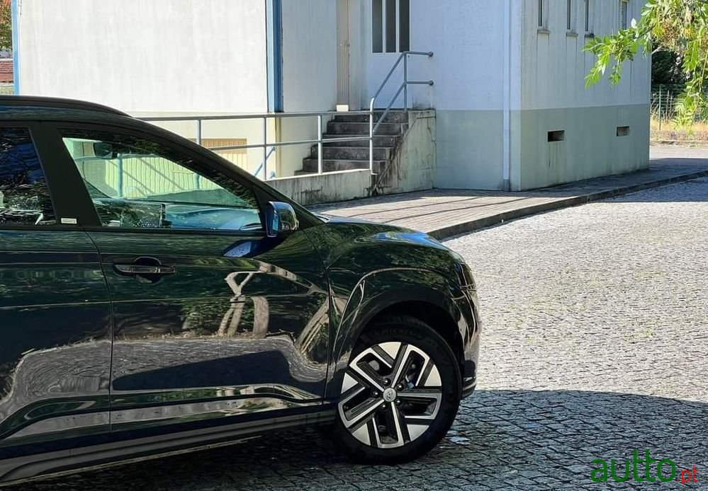 2021' Hyundai Kauai photo #6