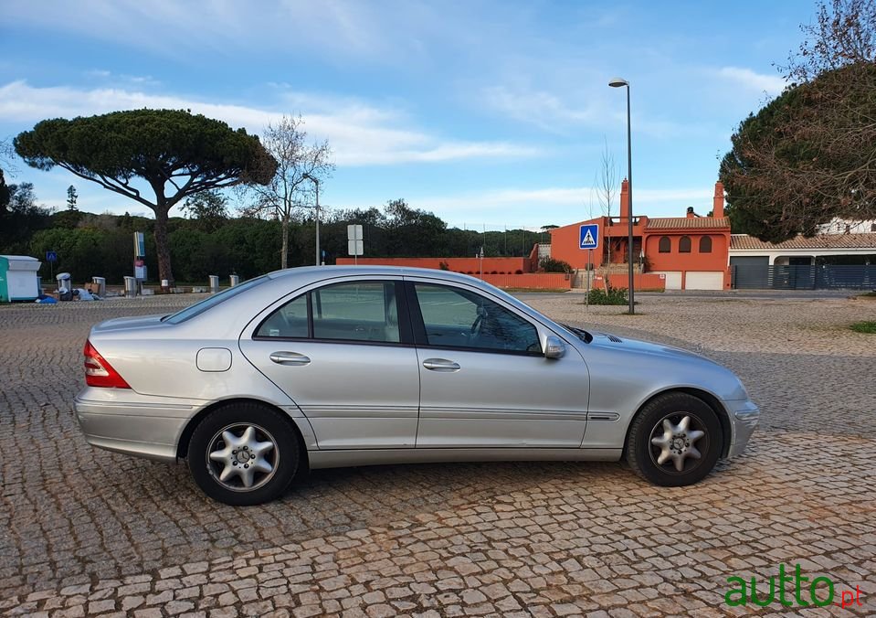 2002' Mercedes-Benz C-180 photo #2