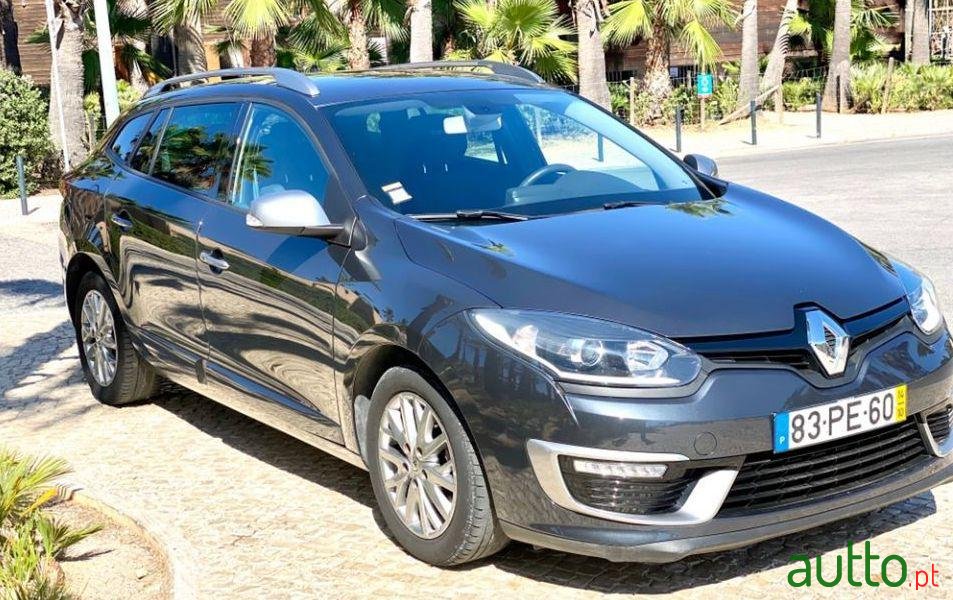 2014' Renault Megane Break photo #3