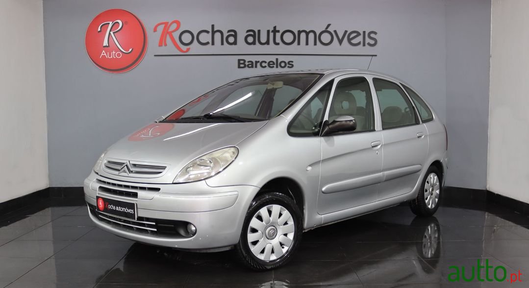 2004' Citroen Xsara Picasso photo #1