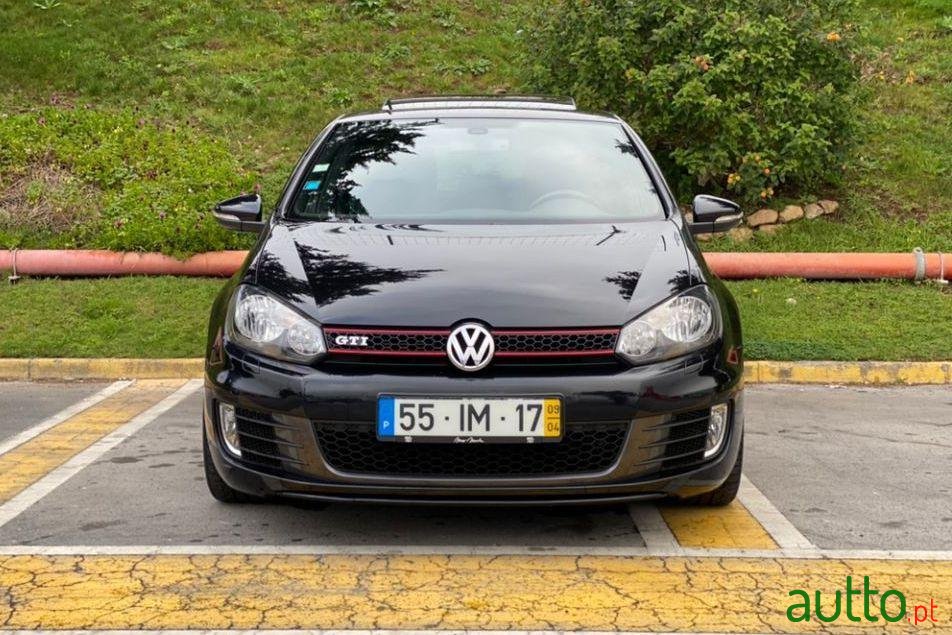 2009' Volkswagen Golf photo #3