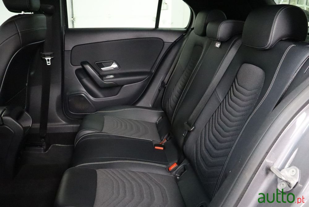 2021' Mercedes-Benz Classe A E photo #6