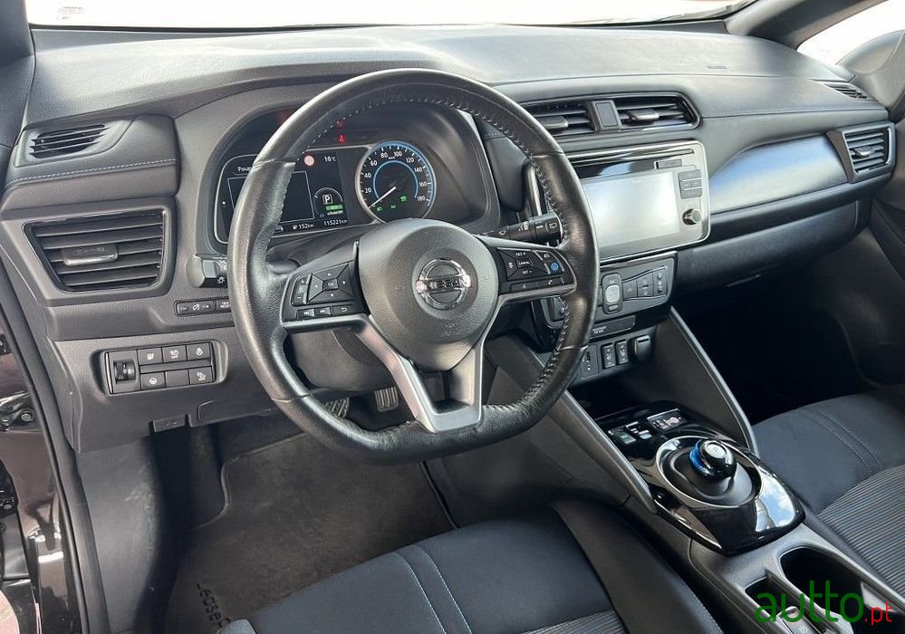 2018' Nissan Leaf N-Connecta photo #2