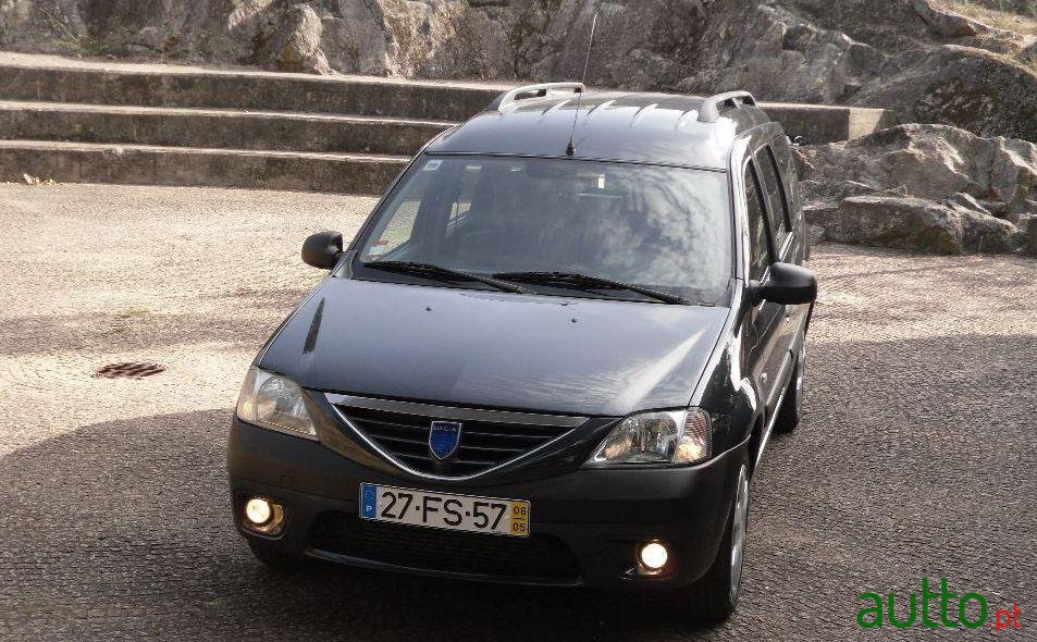 2008' Dacia Logan Mcv photo #2