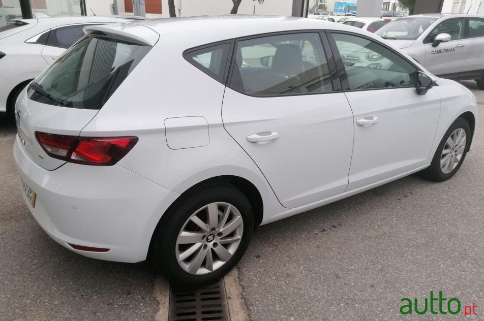 2014' SEAT Leon photo #3