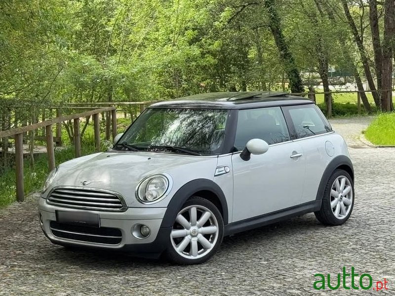 2010' MINI 3 Portas photo #1