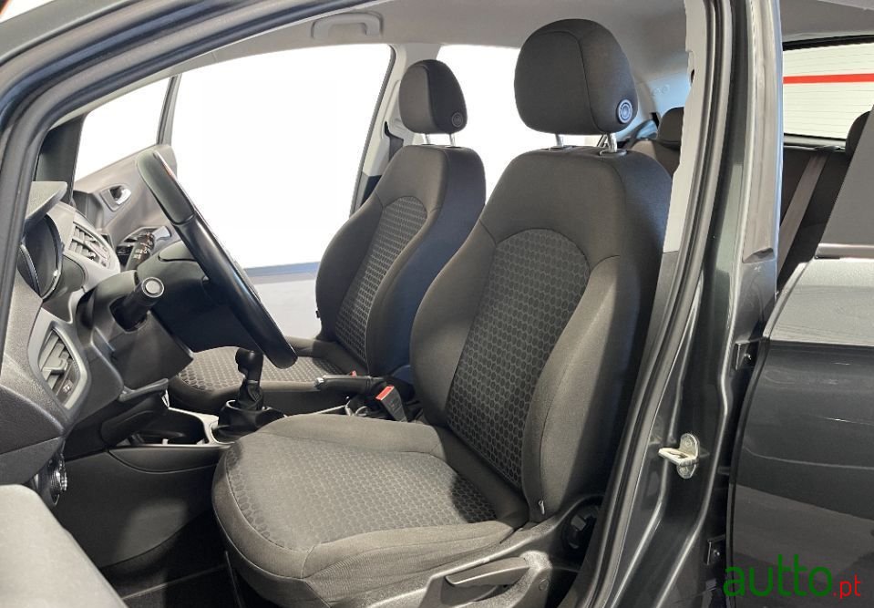 2017' Opel Corsa photo #6