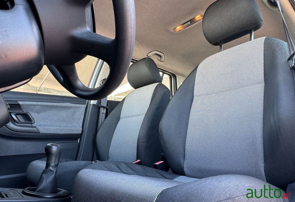 2013' Skoda Fabia Break photo #3