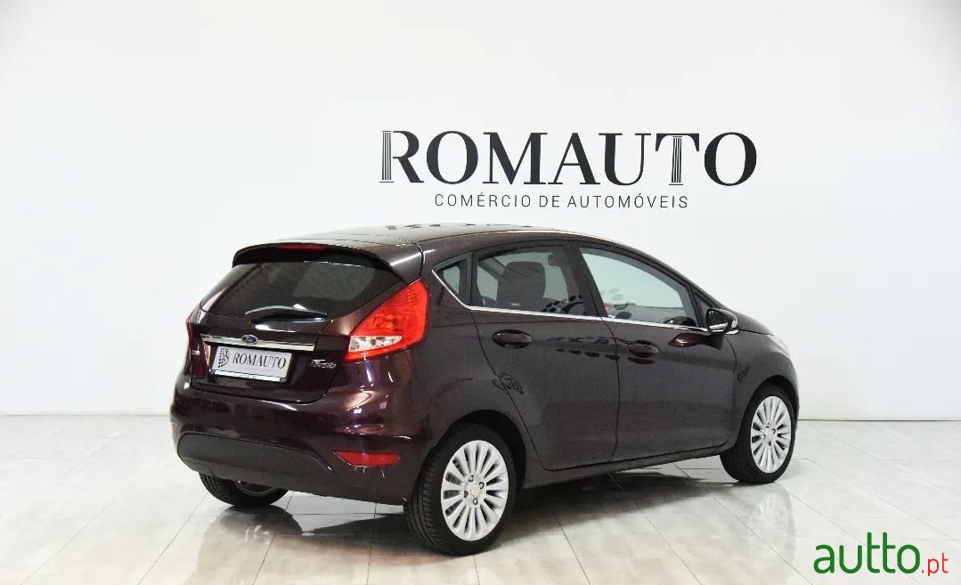 2008' Ford Fiesta photo #5