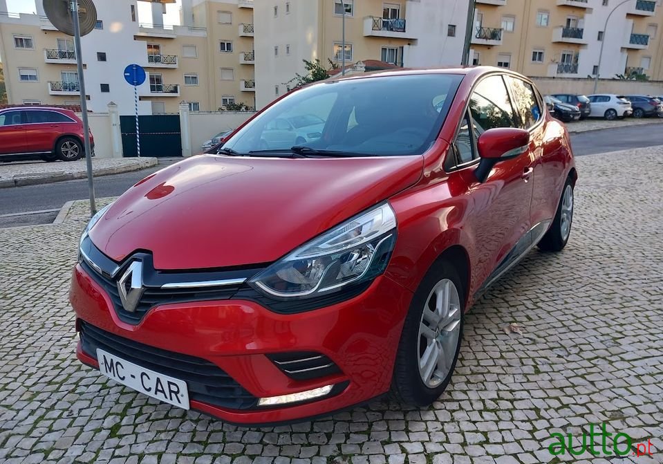 2017' Renault Clio photo #2