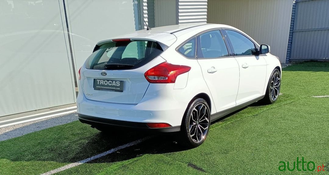 2016' Ford Focus photo #4