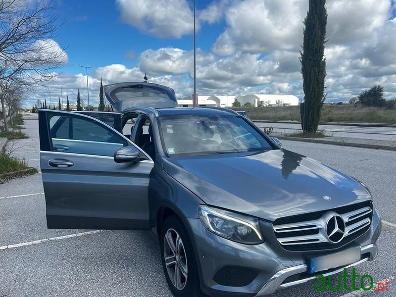 2016' Mercedes-Benz Classe Glc D 4-Matic photo #2