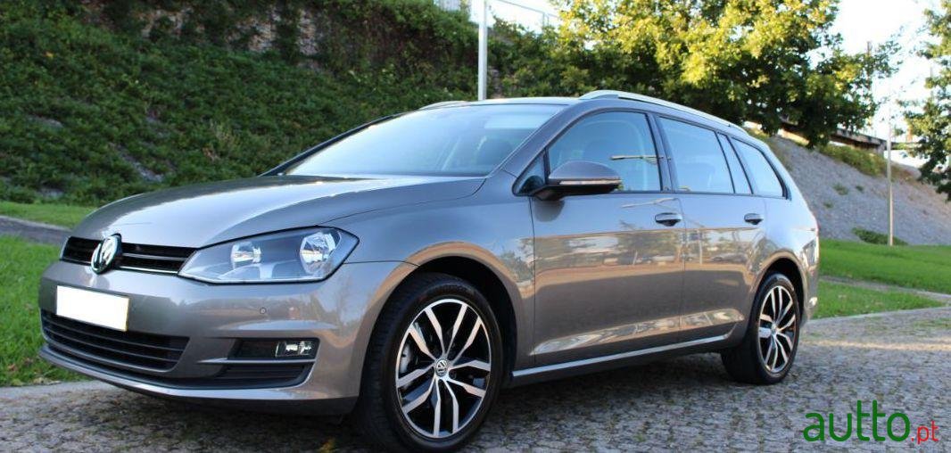2016' Volkswagen Golf Variant photo #3