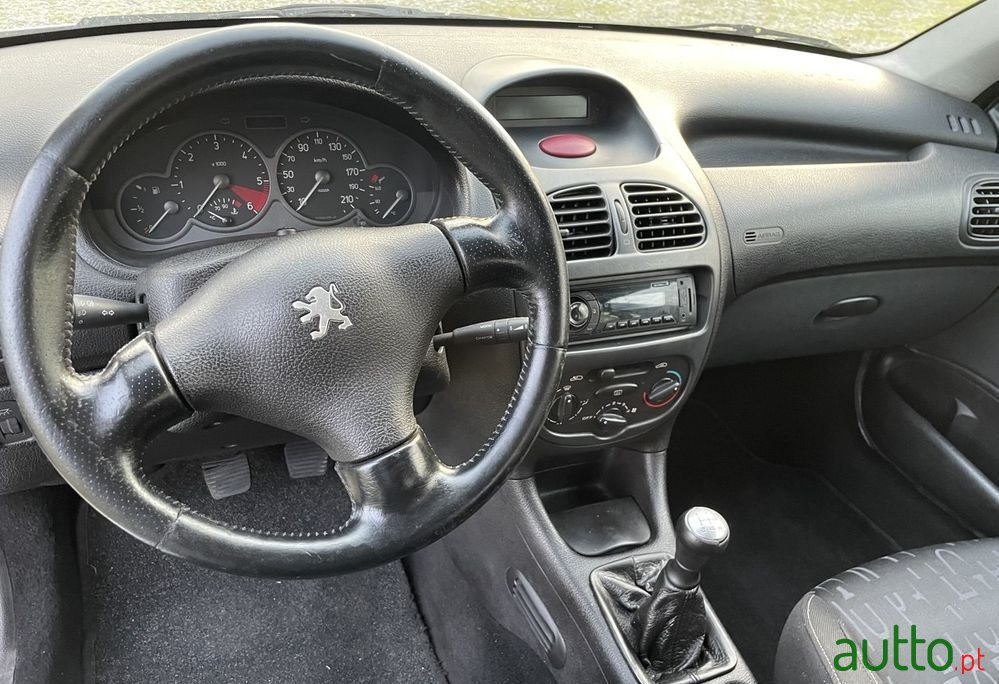 2001' Peugeot 206 2.0 Hdi Xs photo #5