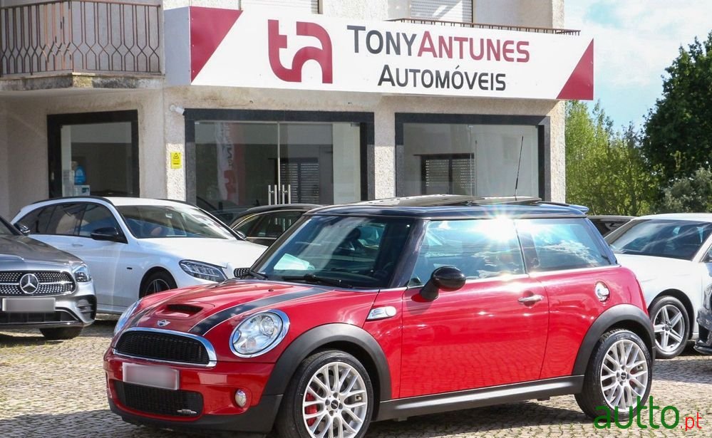 2009' MINI John Cooper Works photo #1